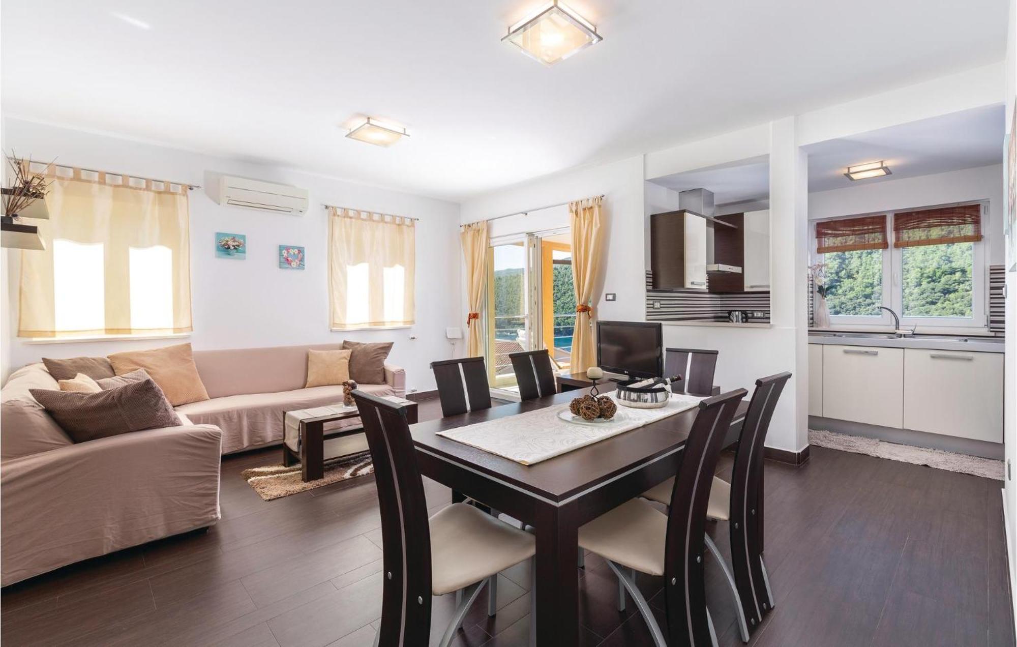 Gorgeous Apartment In Labin With Kitchen Exterior photo